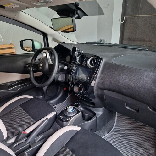 Nissan Note-5