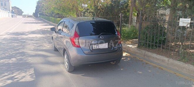 Nissan Note-2