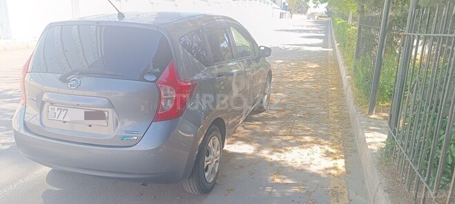 Nissan Note-7