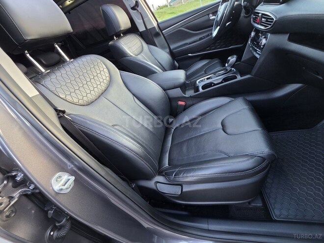 Hyundai Santa Fe-17