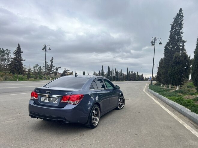 Chevrolet Cruze-2