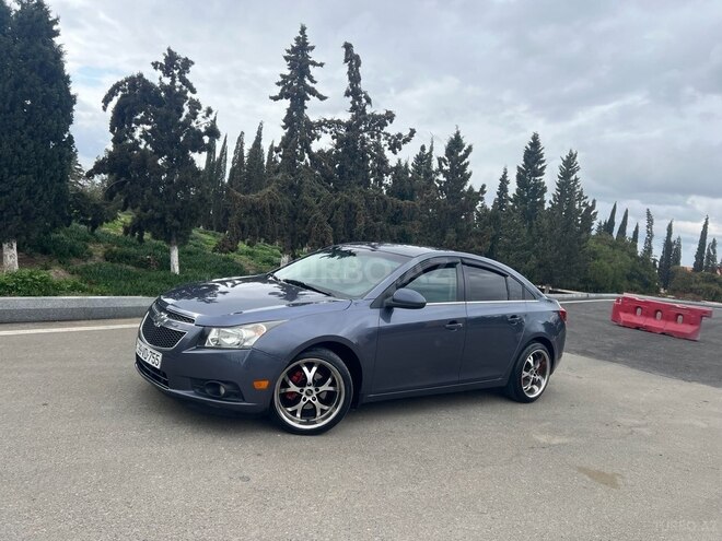 Chevrolet Cruze-11