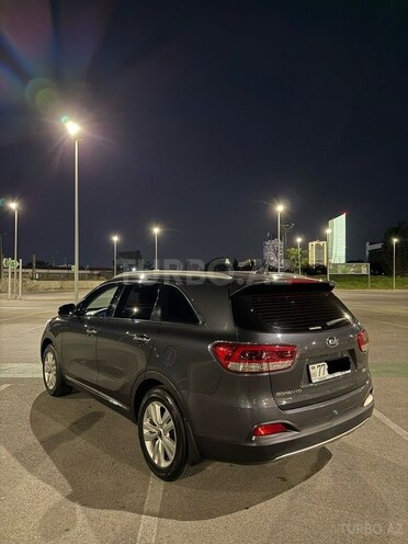 Kia Sorento-6