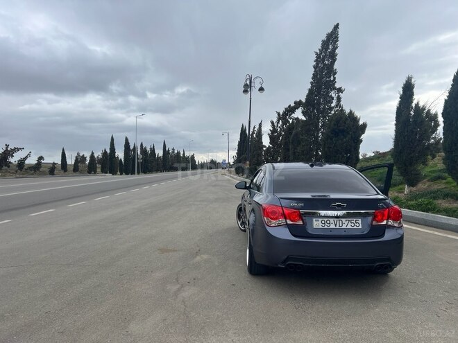 Chevrolet Cruze-15