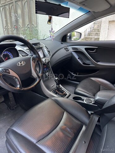Hyundai Avante-4