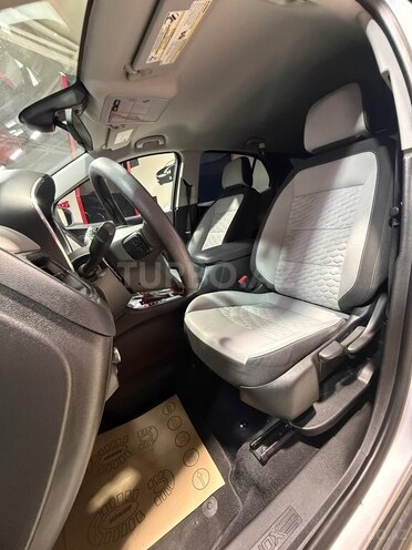 Chevrolet Equinox-14