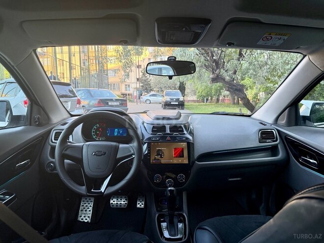 Chevrolet Cobalt-8