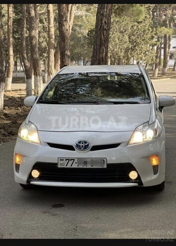 Toyota Prius-1