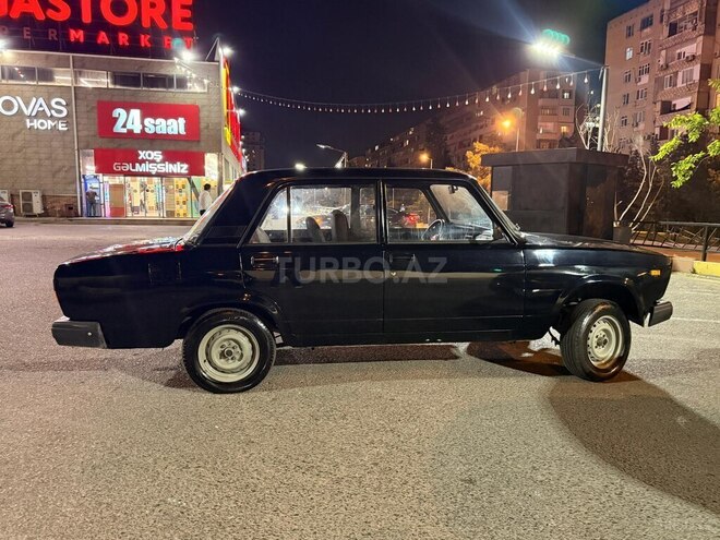 LADA (VAZ) 2107-4