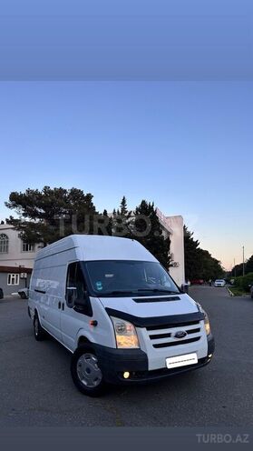 Ford Transit-10