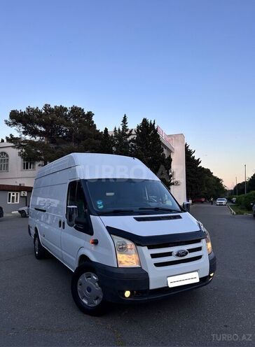 Ford Transit-2