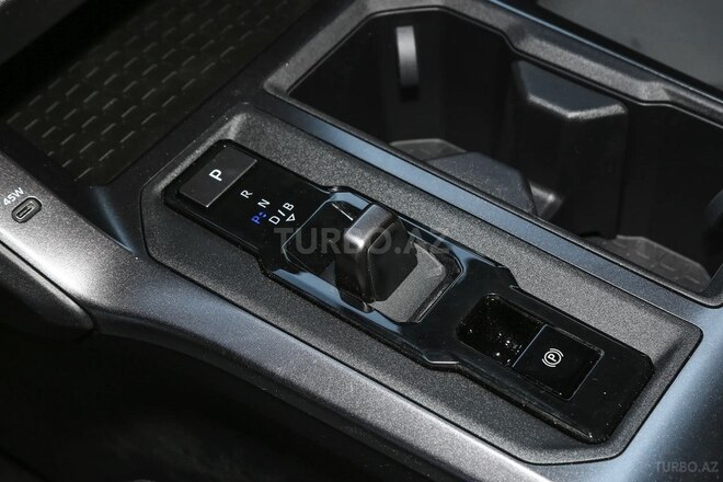 Toyota RAV4-12