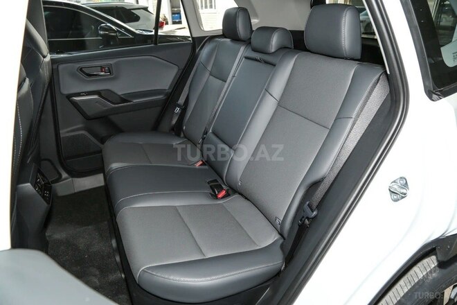 Toyota RAV4-16