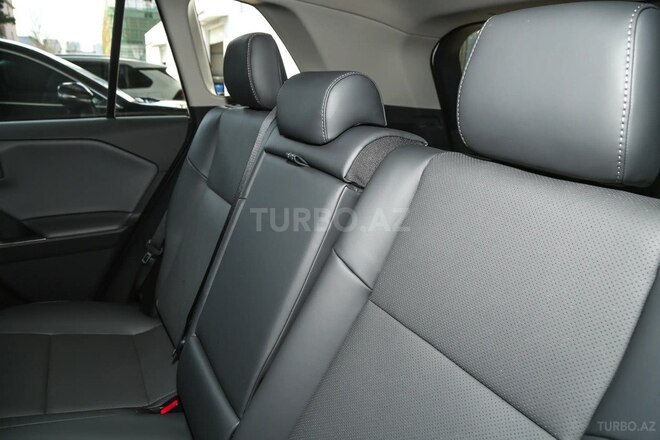 Toyota RAV4-17