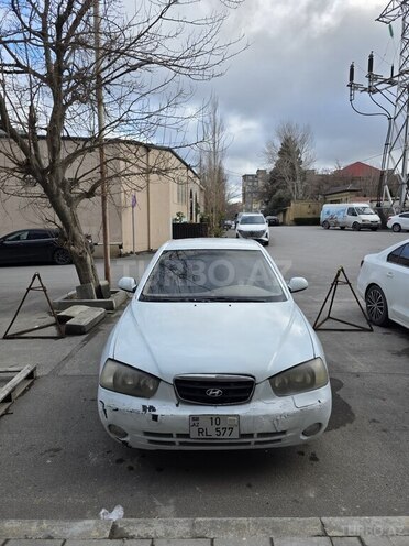 Hyundai Elantra-1