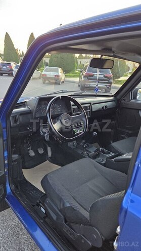 LADA (VAZ) Niva-11