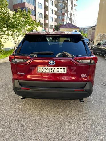 Toyota RAV4-6