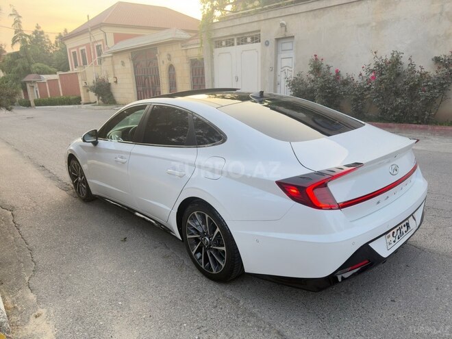 Hyundai Sonata-5