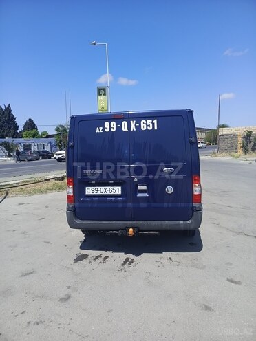 Ford Transit-7
