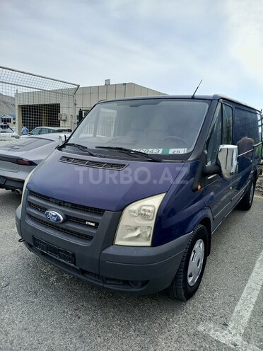Ford Transit-2