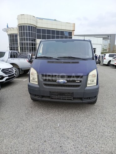 Ford Transit-1