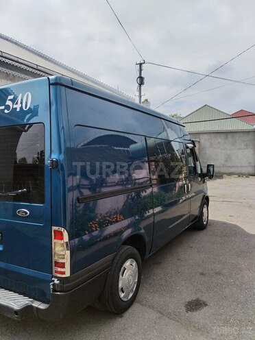 Ford Transit-5