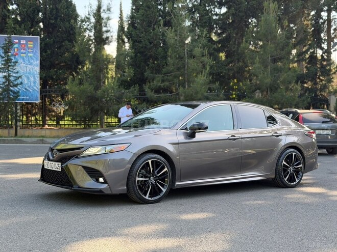 Toyota Camry-6