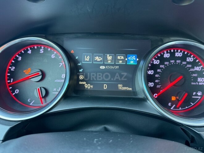 Toyota Camry-11