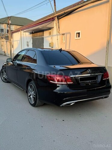 Mercedes E 200-4