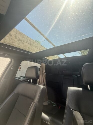 Mercedes E 200-12
