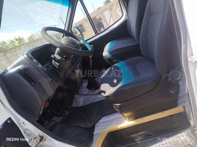 Ford Transit-3
