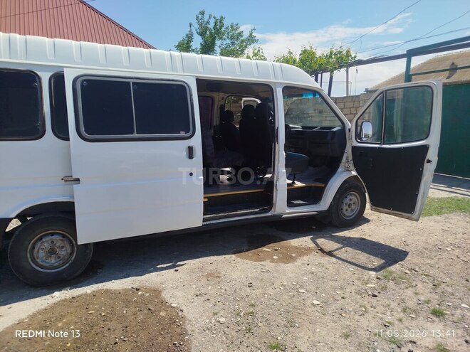 Ford Transit-5