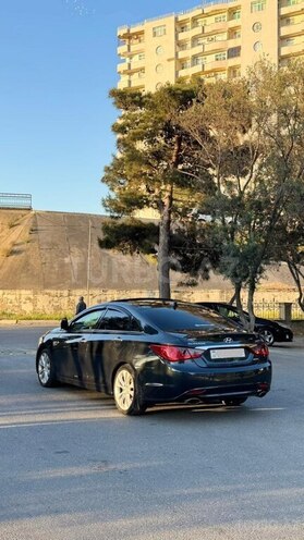 Hyundai Sonata-8