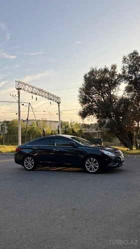 Hyundai Sonata-6