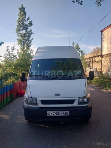 Ford Transit-10