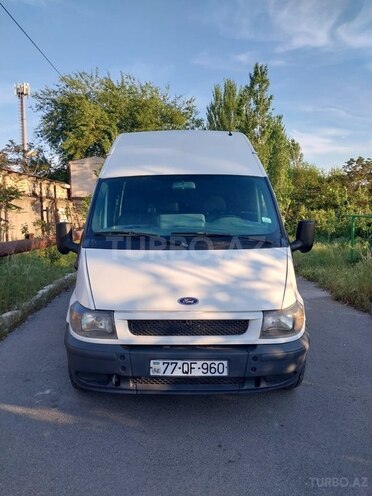 Ford Transit-3