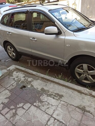 Hyundai Santa Fe-11