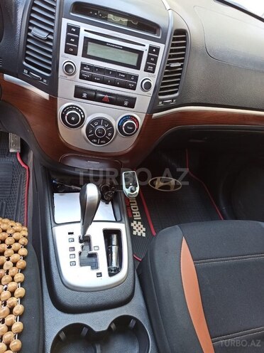 Hyundai Santa Fe-8