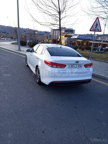 Kia Optima-2