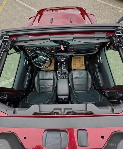 Jeep Wrangler-13