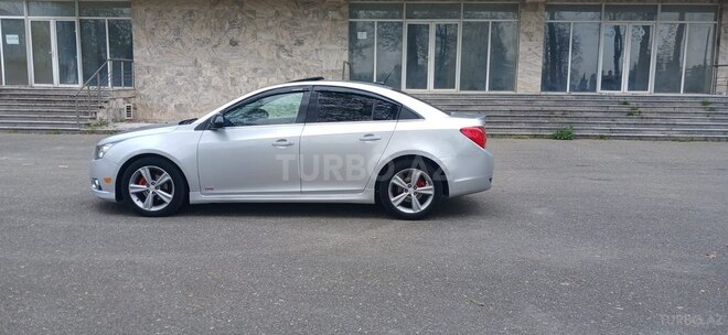 Chevrolet Cruze-12
