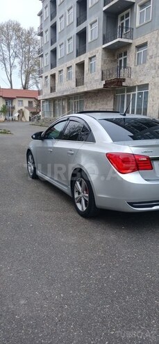 Chevrolet Cruze-9