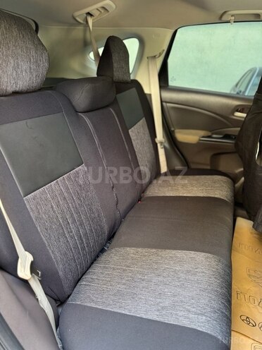 Honda CR-V-8