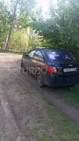 Kia Rio-5