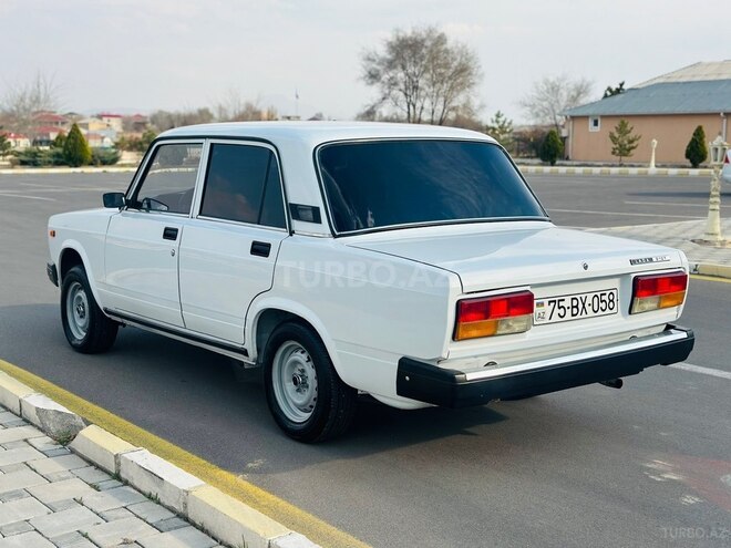LADA (VAZ) 2107-5