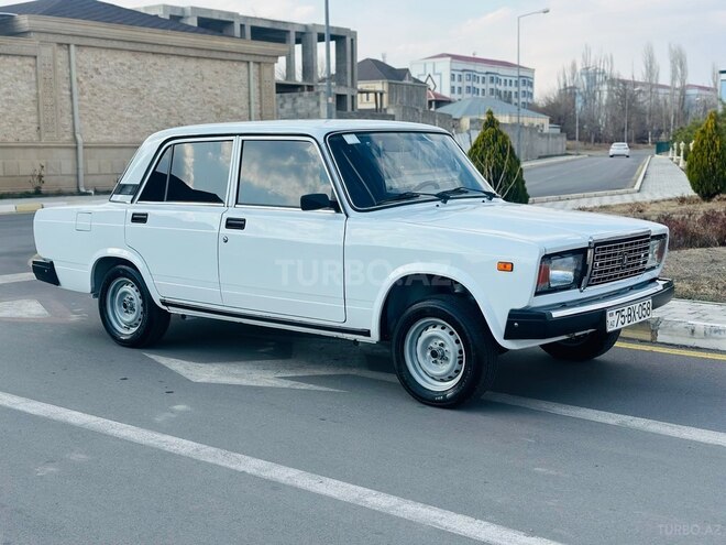 LADA (VAZ) 2107-4