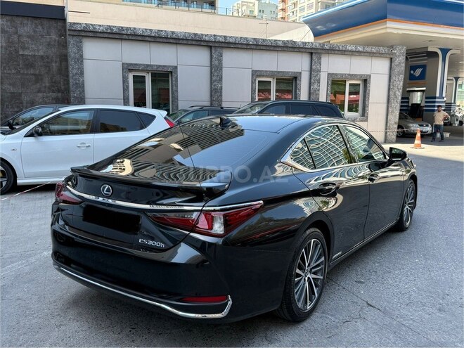 Lexus ES 300h-5