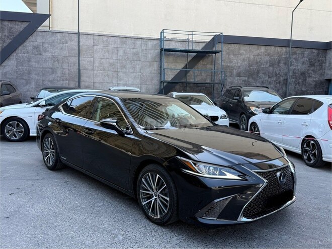 Lexus ES 300h-3