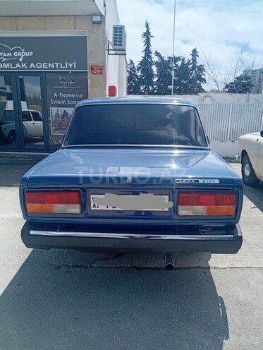 LADA (VAZ) 2107-2
