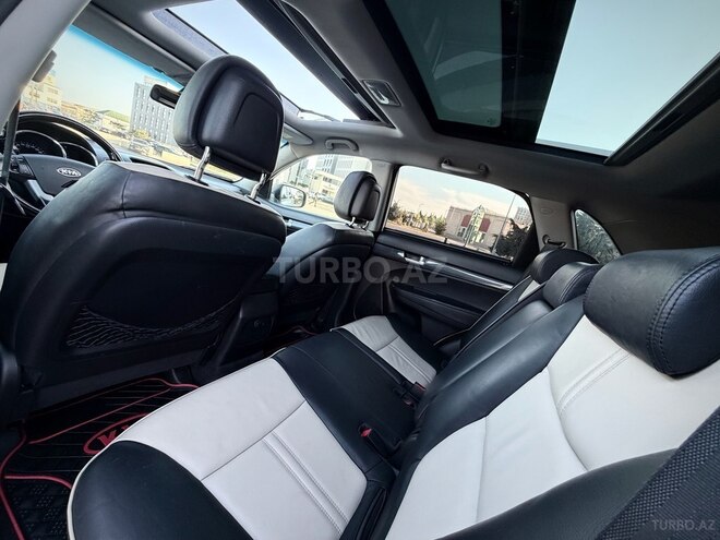 Kia Sorento-9